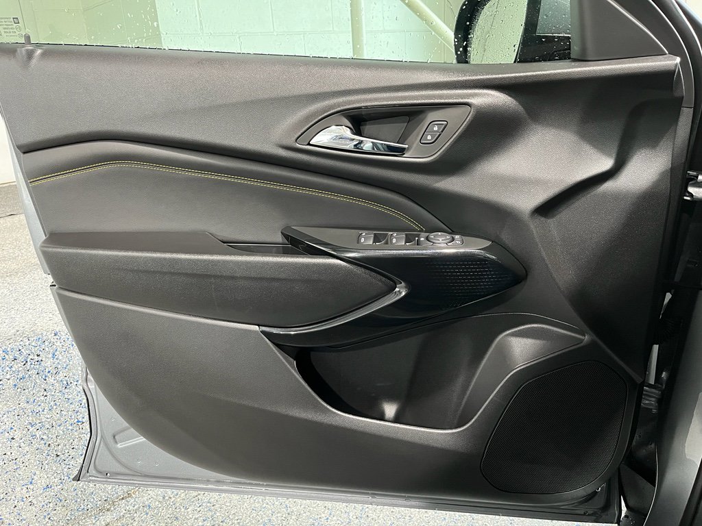 Used 2026 Chevrolet Trax LT FWD image 26