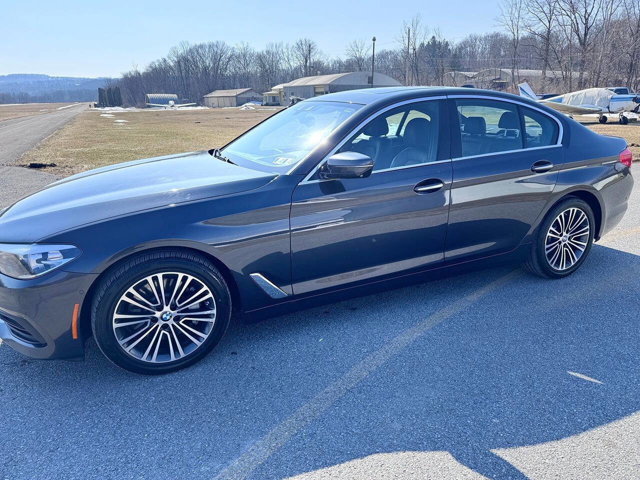Used 2017 BMW 540i xDrive image 4