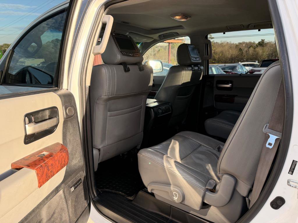 Used 2008 Toyota Sequoia Limited RWD image 17