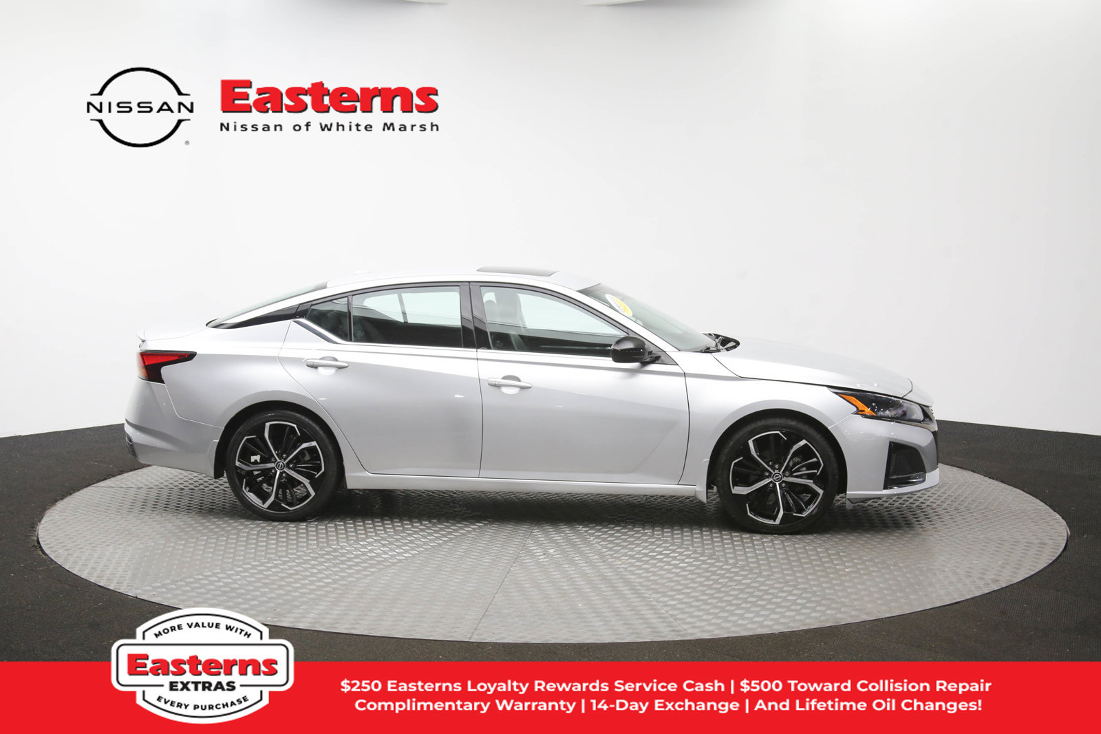Used 2023 Nissan Altima 2.5 SR w/ SR Premium Package FWD image 44