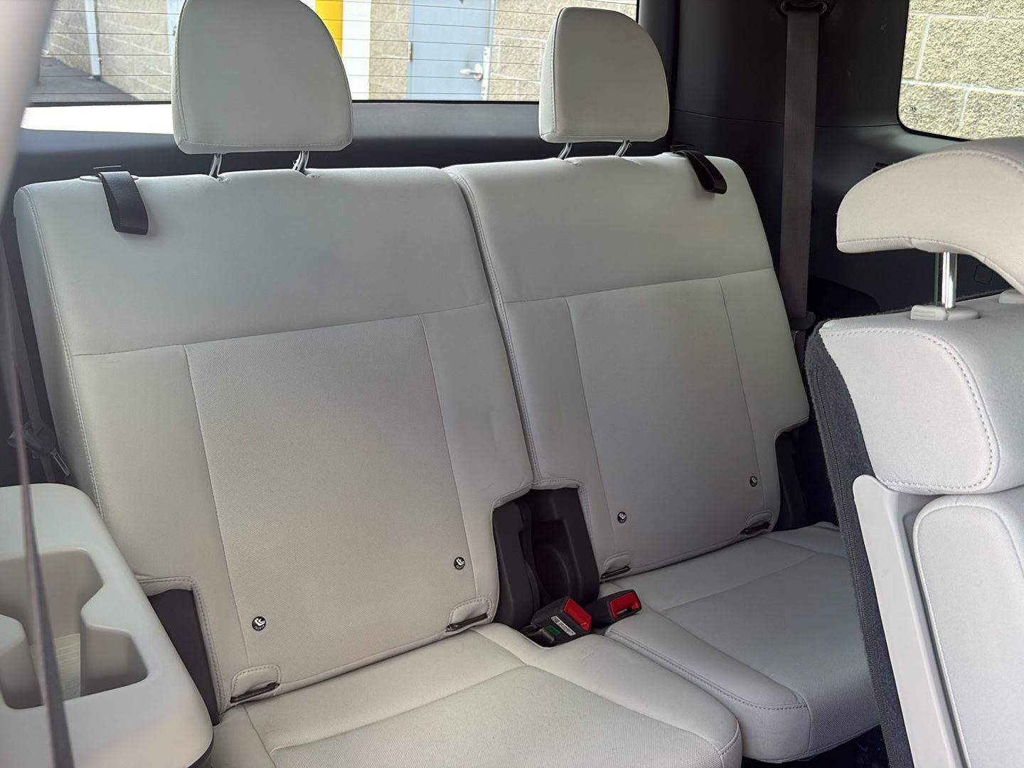 Used 2025 Hyundai Santa Fe SE AWD/4WD image 28
