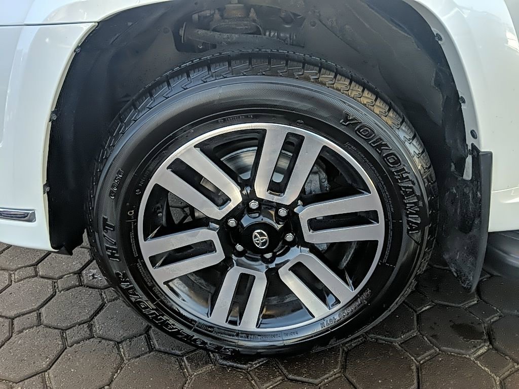 Used 2023 Toyota 4Runner Limited image 10