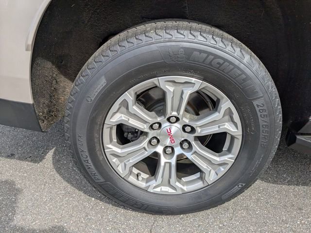 Used 2022 GMC Yukon XL SLE w/ Gmc Pro Safety Plus Package image 13