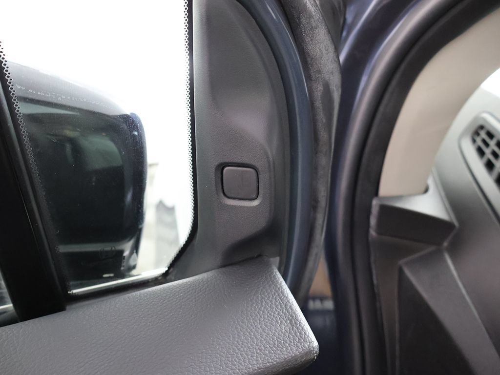 Used 2025 Honda Odyssey EX-L image 34