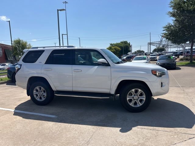 Used 2018 Toyota 4Runner SR5 Premium RWD image 2