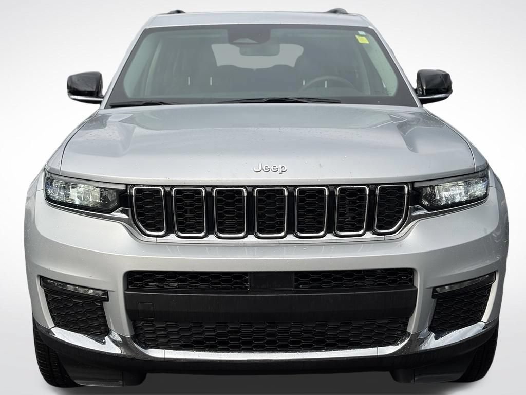 Used 2023 Jeep Grand Cherokee L Limited AWD/4WD image 3