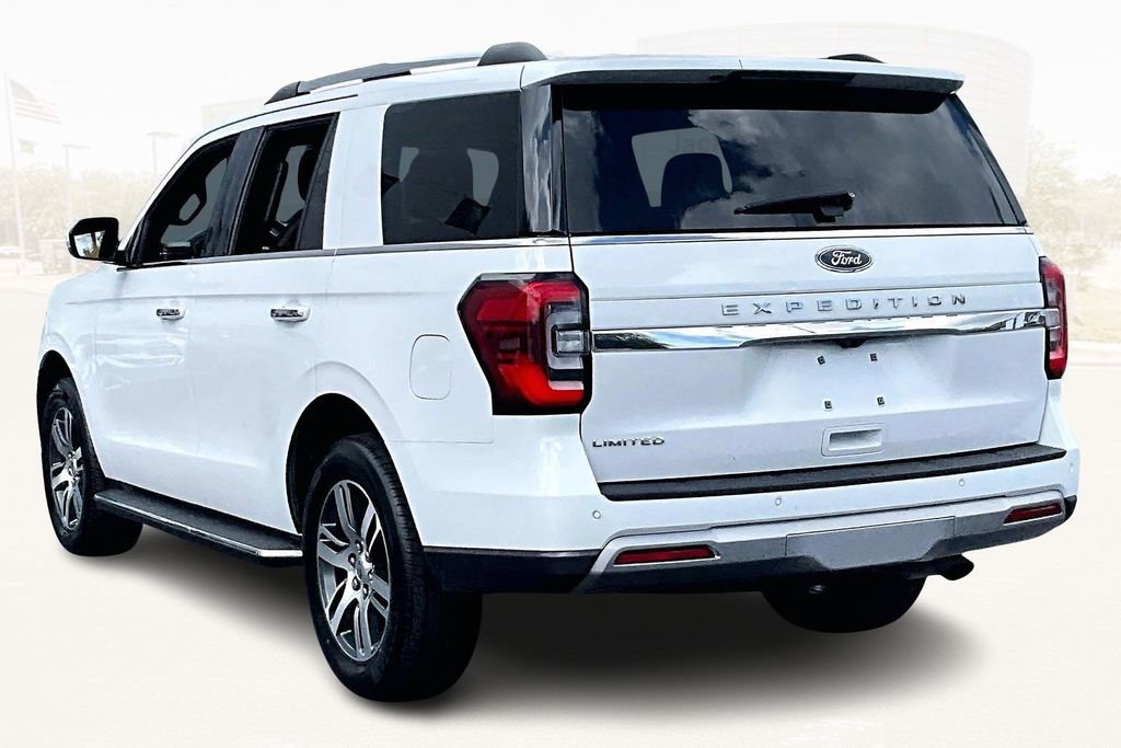 Used 2023 Ford Expedition Limited image 4