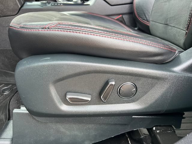 Used 2018 Ford Explorer XLT w/ Equipment Group 202A AWD/4WD image 11