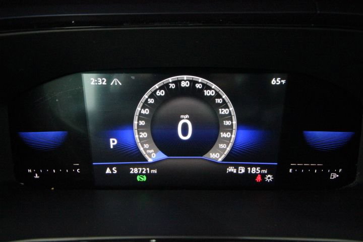 Used 2022 Volkswagen Taos SE w/ Panoramic Sunroof Package AWD/4WD image 16