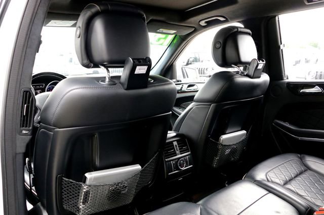 Used 2013 Mercedes-Benz GL 550 4MATIC image 24