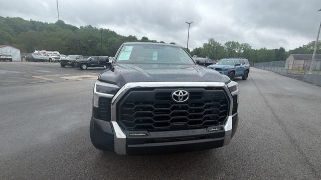 Used 2022 Toyota Tundra SR5 w/ TRD Off-Road Premium Package AWD/4WD image 10