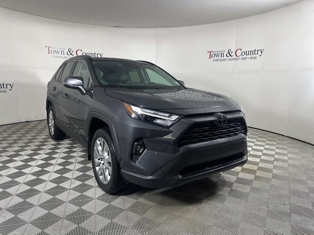Used 2024 Toyota RAV4 XLE Premium image 3