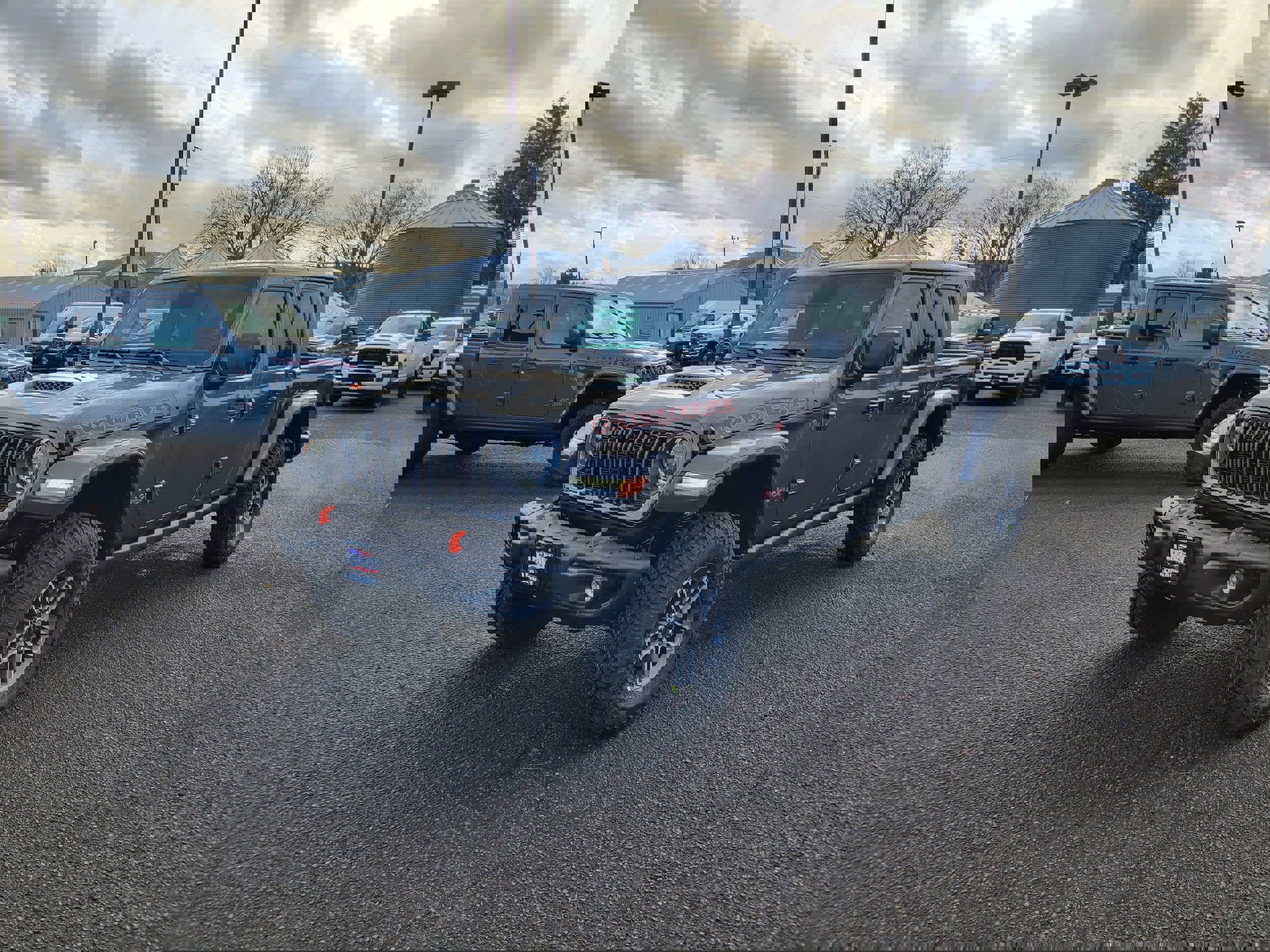 New 2026 Jeep Gladiator Mojave w/ Steel Bumper Group image 4