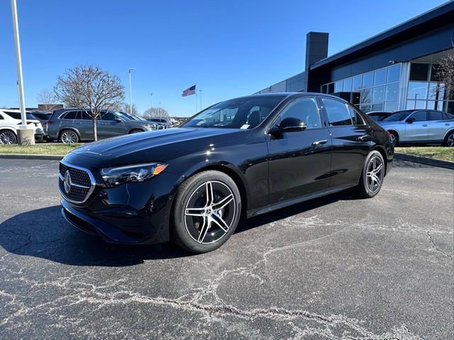 New 2026 Mercedes-Benz E 450 4MATIC Sedan image 3