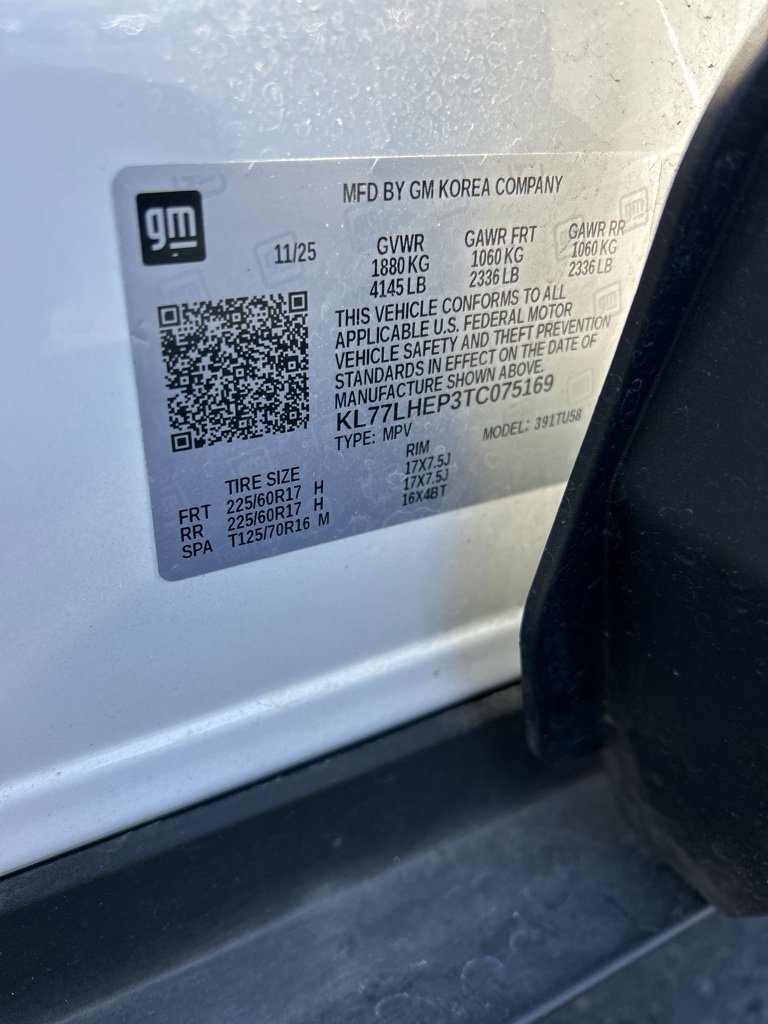Used 2026 Chevrolet Trax LT FWD image 3