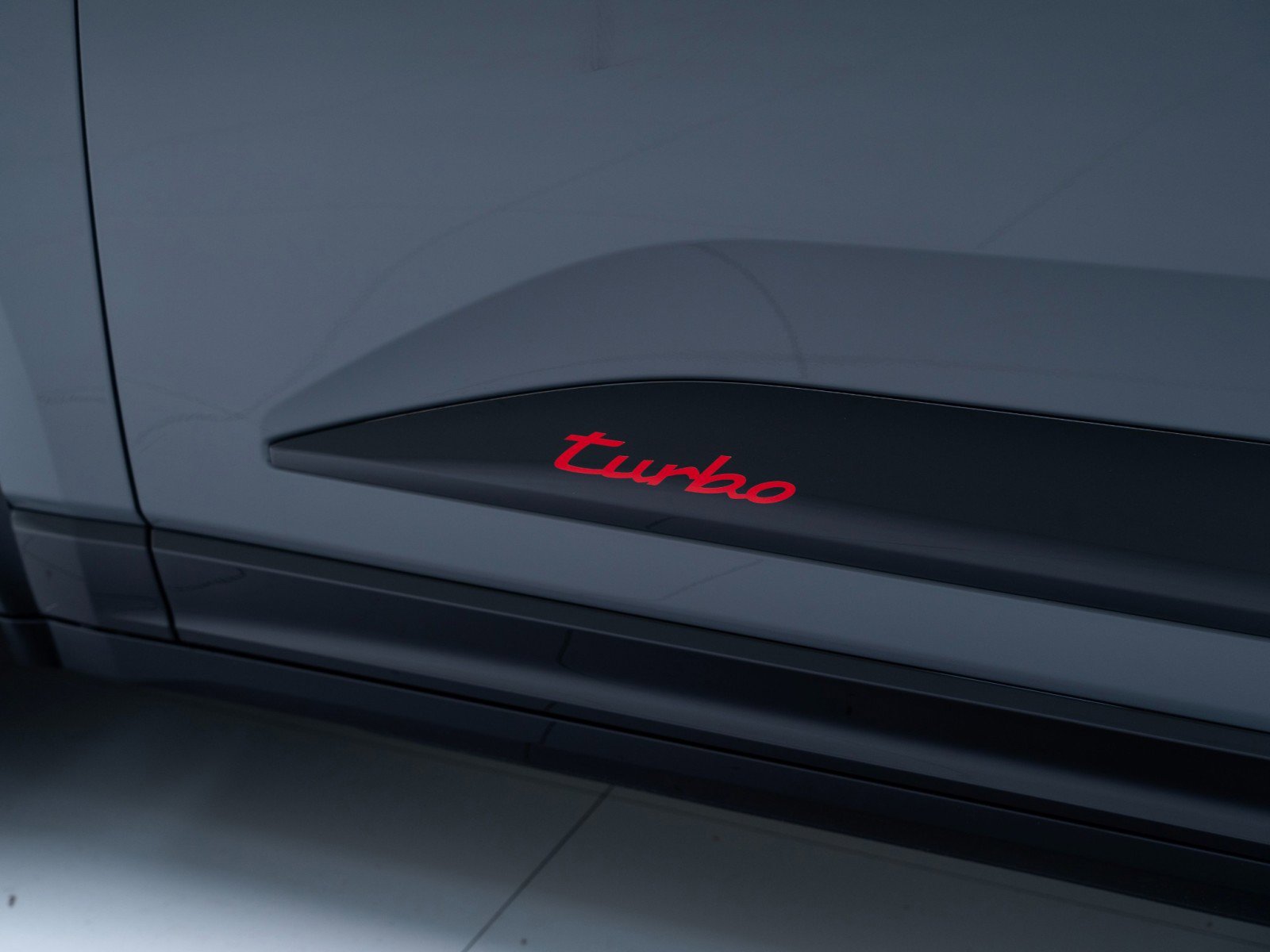 New 2026 Porsche Macan Turbo Electric AWD/4WD image 13