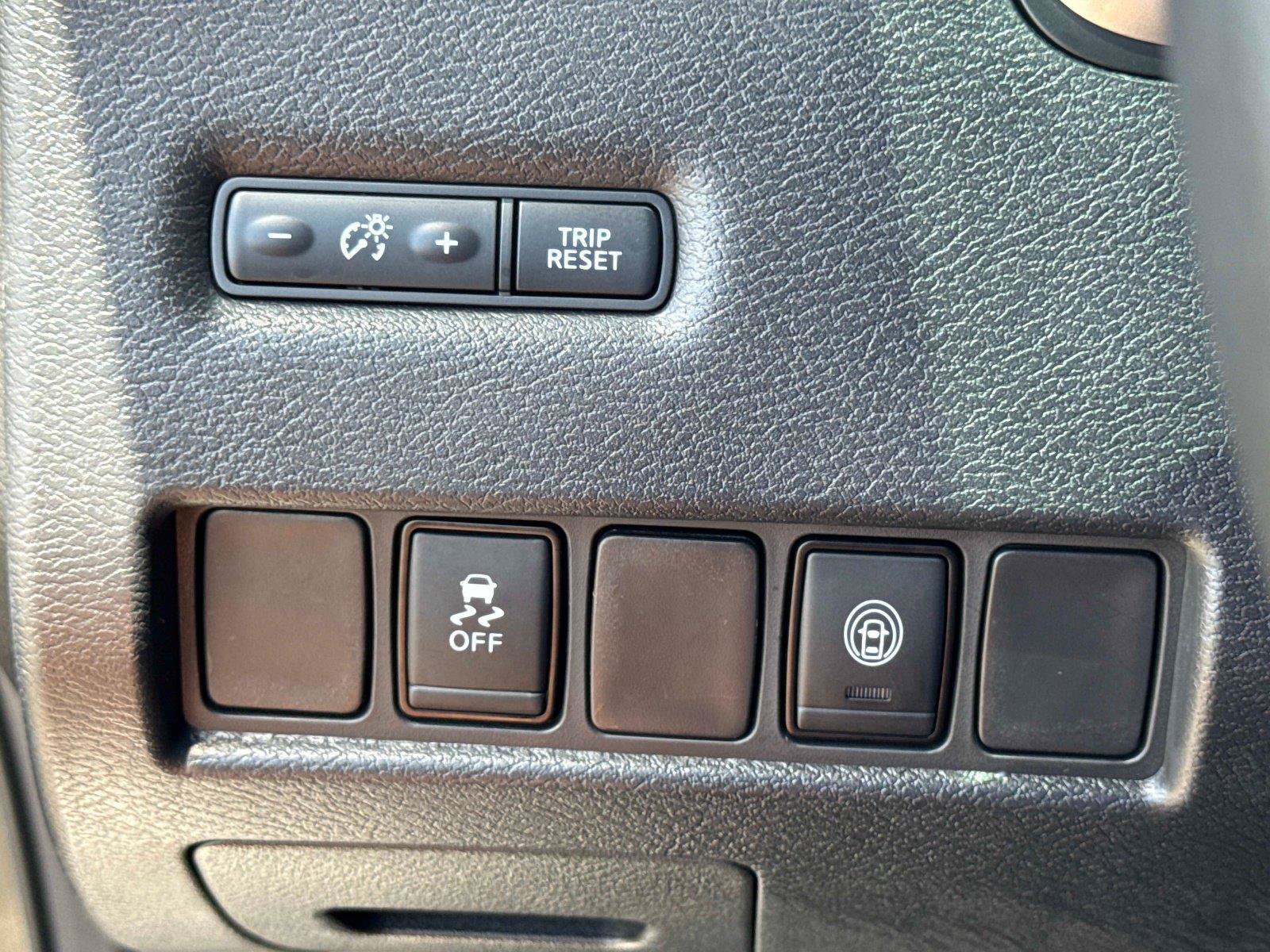 Used 2023 Nissan Murano SV FWD image 31