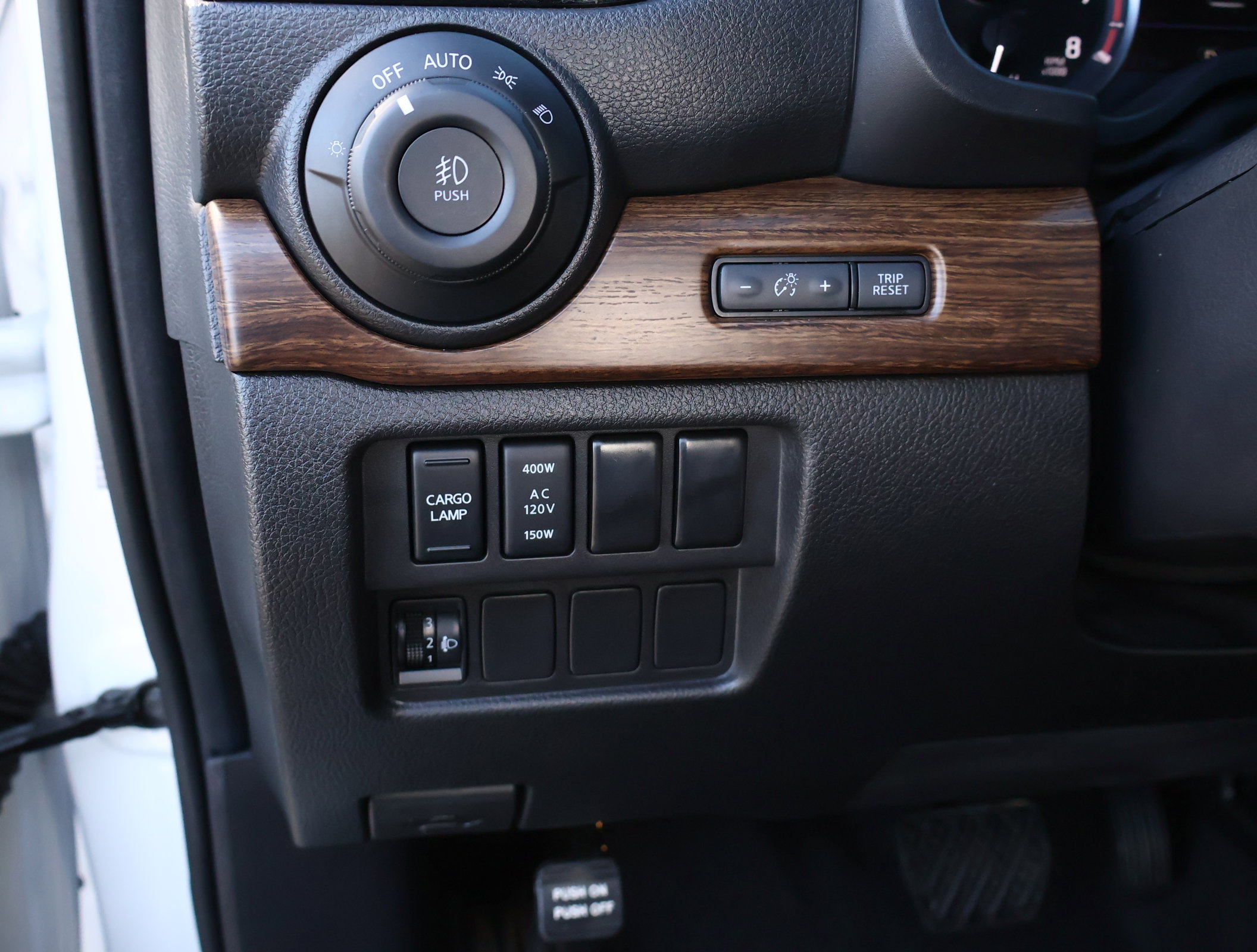 Used 2021 Nissan Titan Platinum Reserve w/ Off Road Protection Package image 14