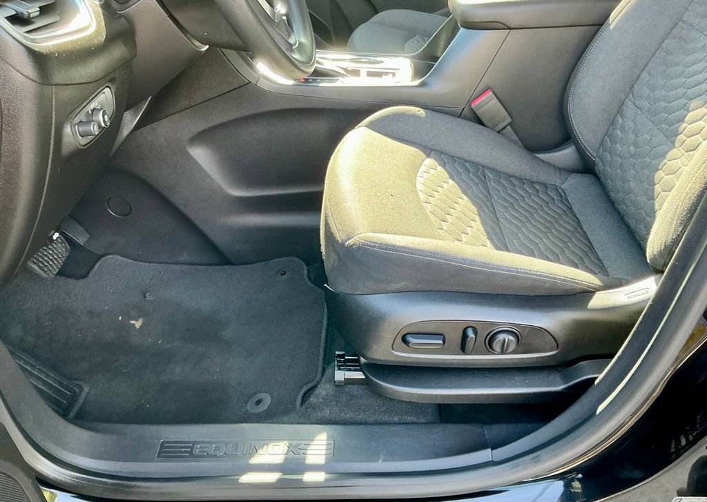 Used 2019 Chevrolet Equinox LT AWD/4WD image 39