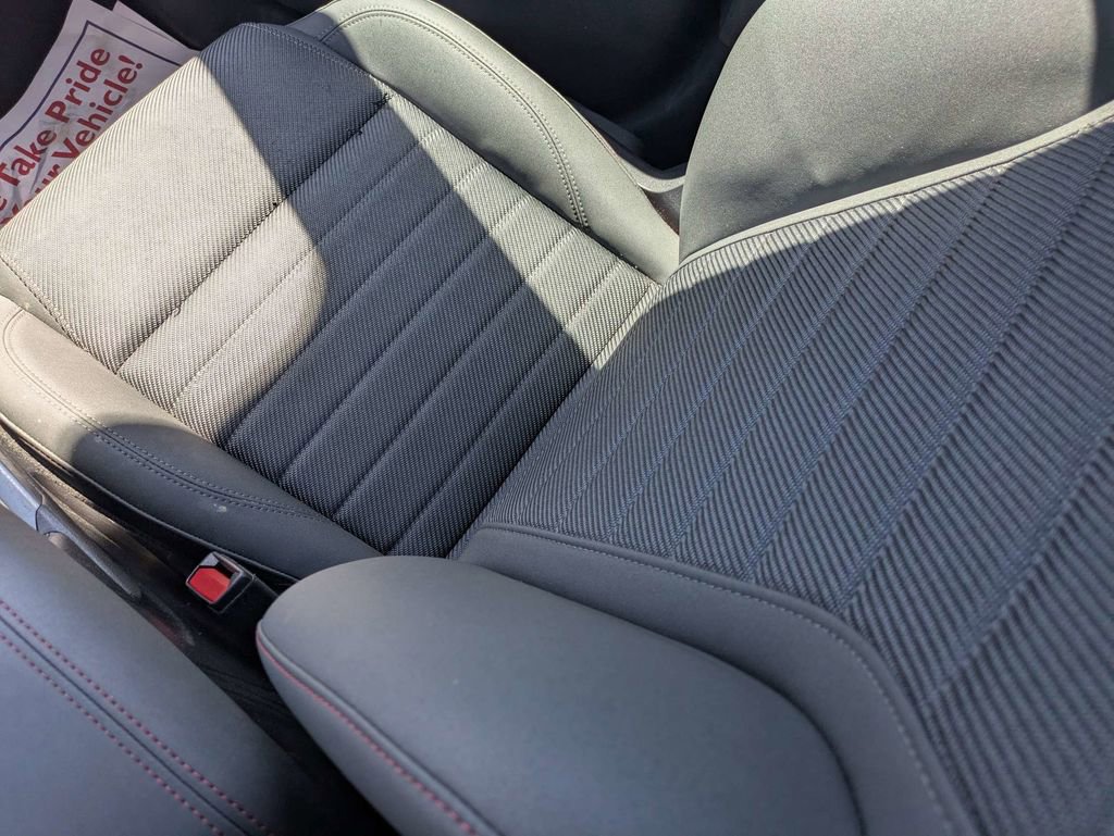 Used 2024 Dodge Hornet R/T AWD/4WD image 17