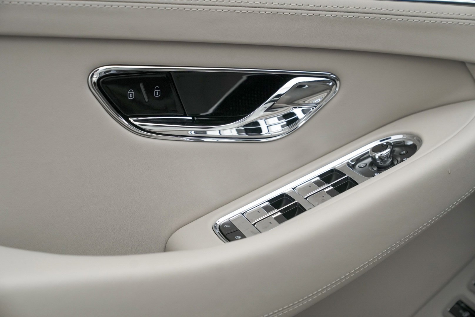 New 2026 Bentley Continental GT image 16