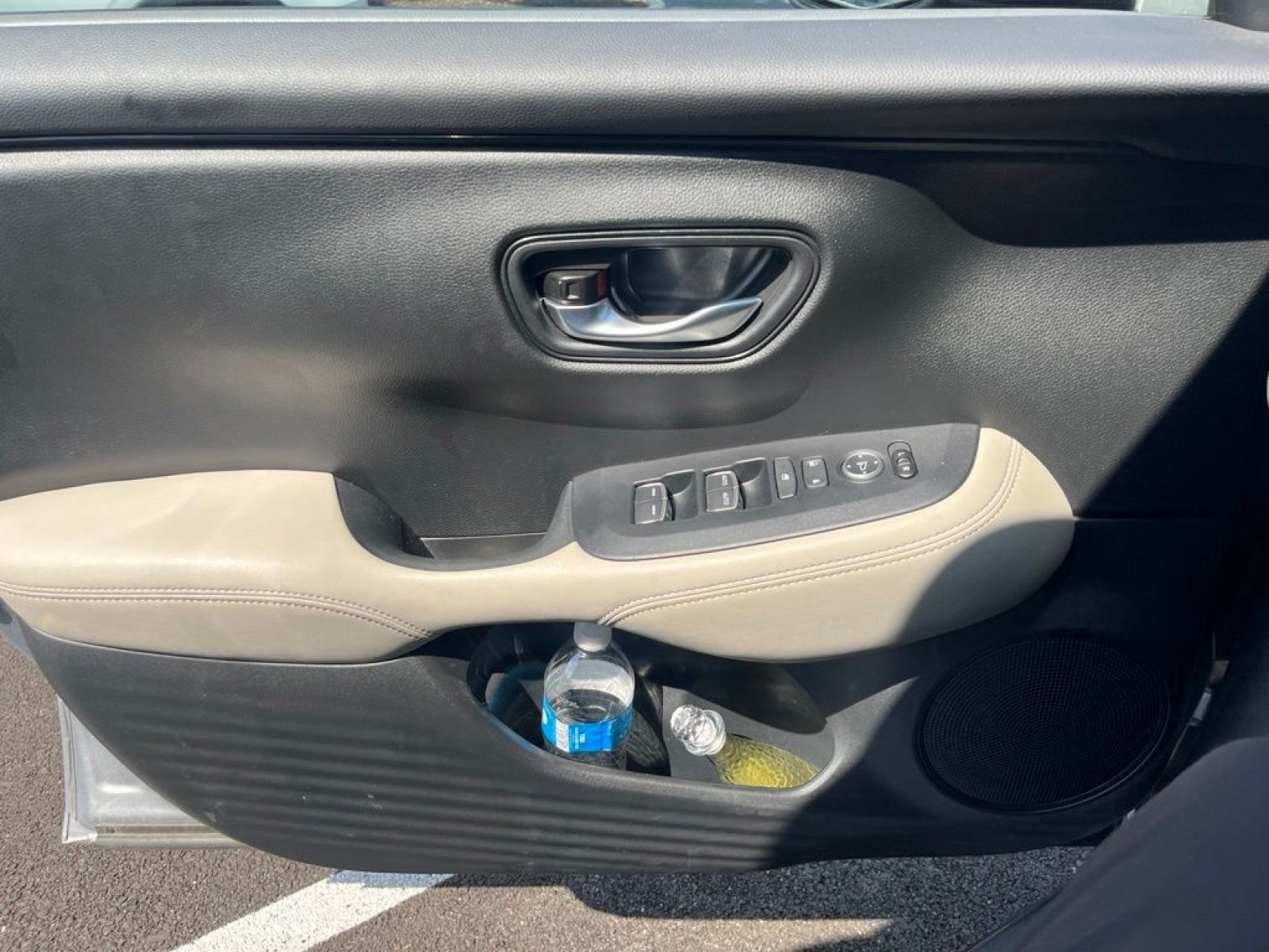 Used 2025 Honda HR-V EX-L image 12