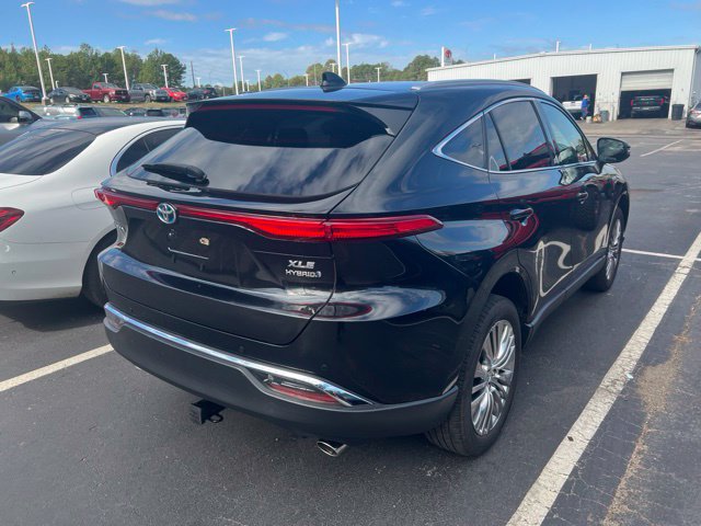 Certified 2021 Toyota Venza XLE w/ Softex Package AWD/4WD image 12