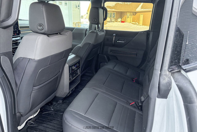 Used 2025 GMC Hummer EV 2X image 40