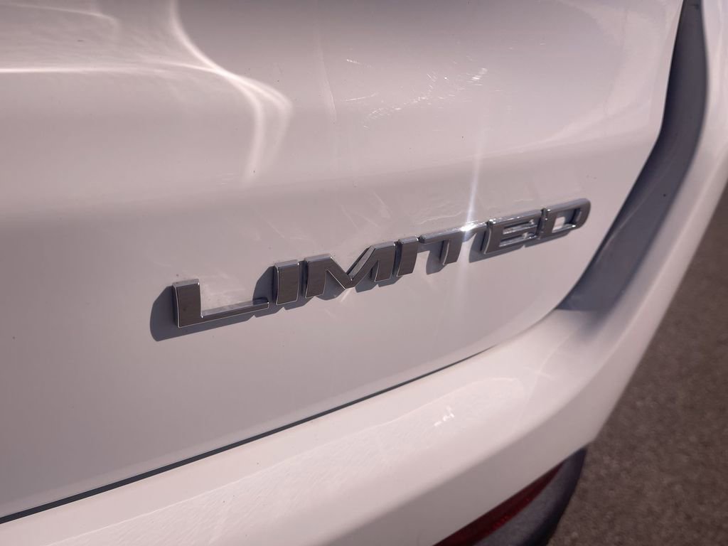 Used 2024 Jeep Compass Limited image 13