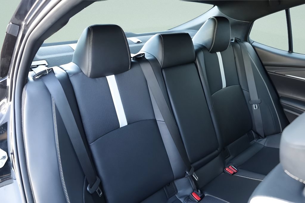 Used 2025 Toyota Camry SE FWD image 25
