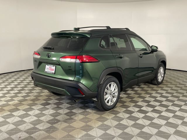 Used 2023 Toyota Corolla Cross LE w/ Moonroof Package image 25