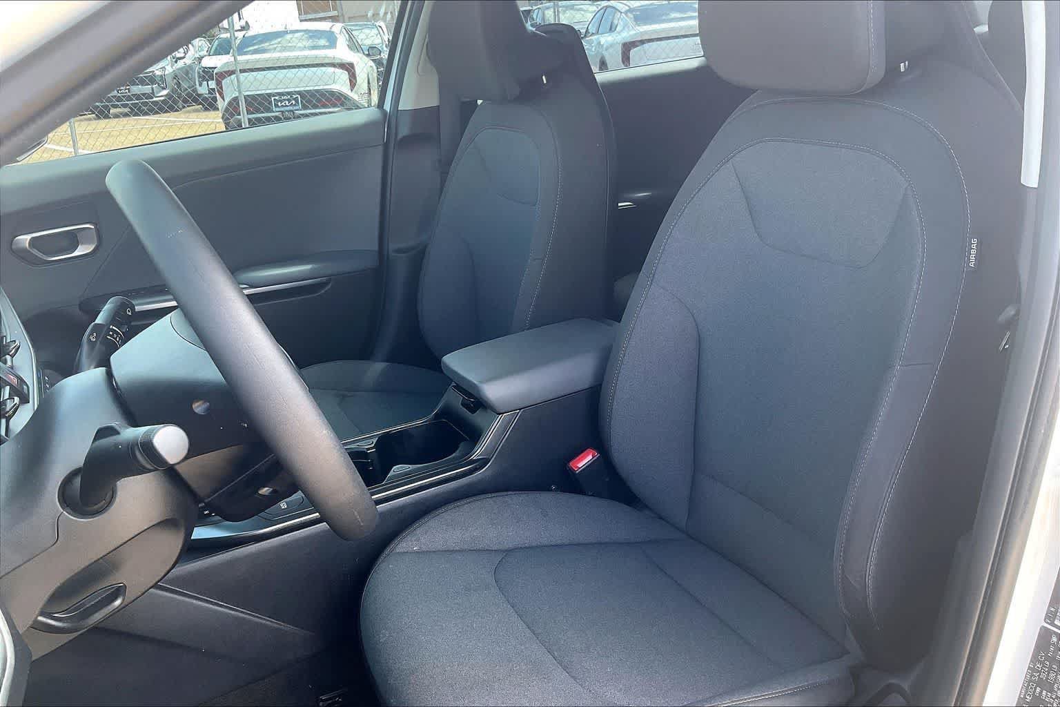 Certified 2025 Kia K4 FWD image 9