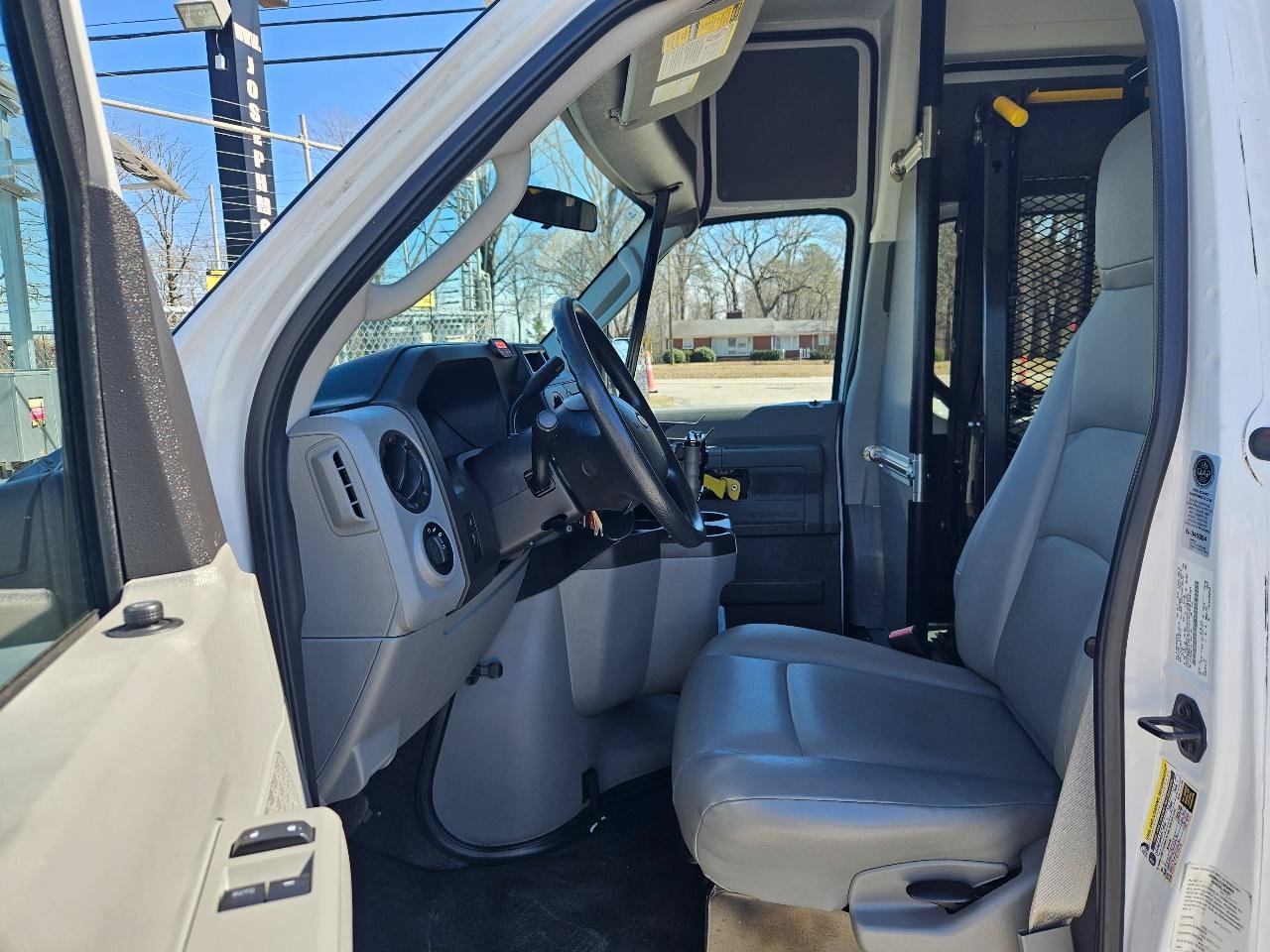Used 2013 Ford E-350 and Econoline 350 Extended Super Duty w/ PWR Group RWD image 10
