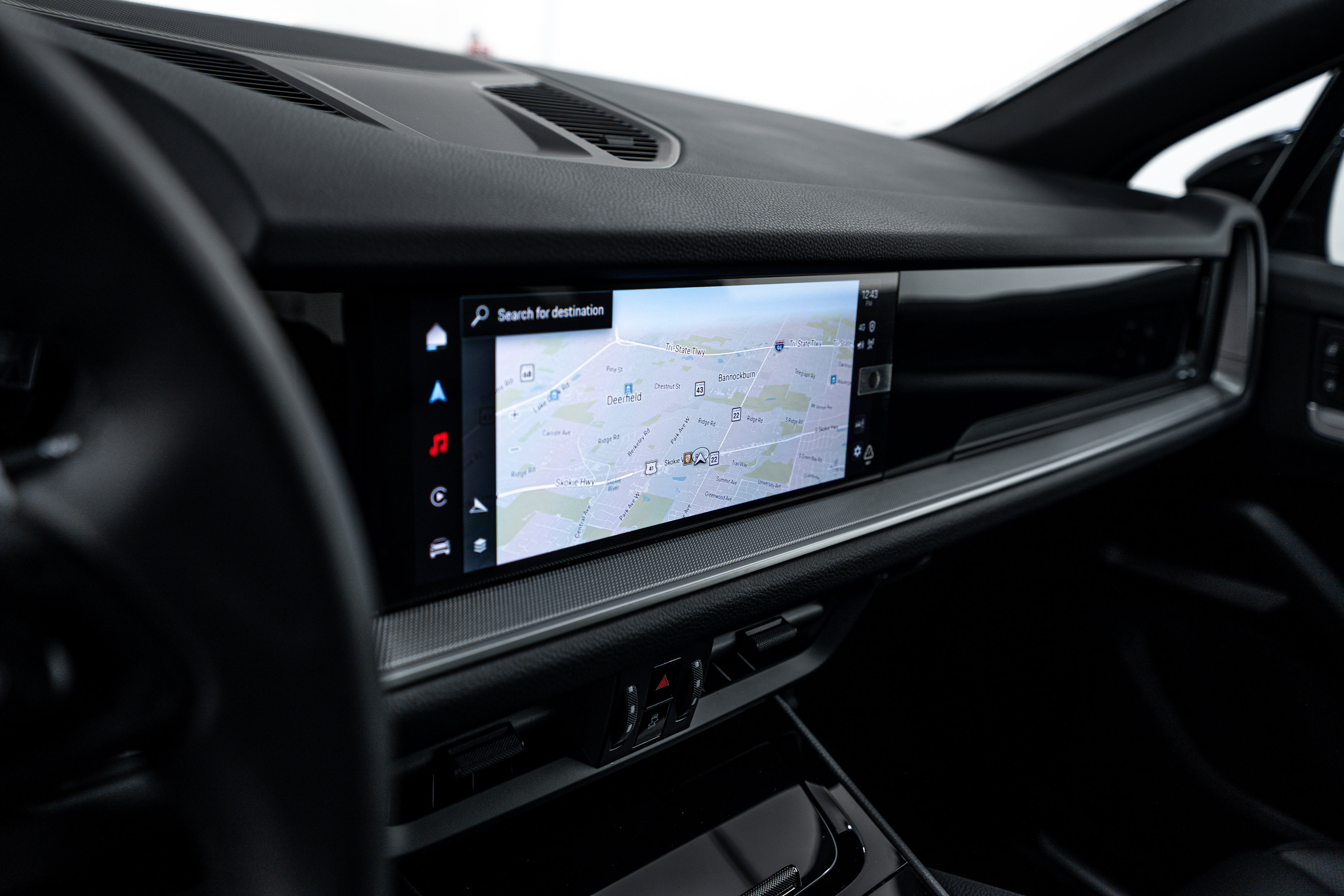 Certified 2025 Porsche Cayenne image 15