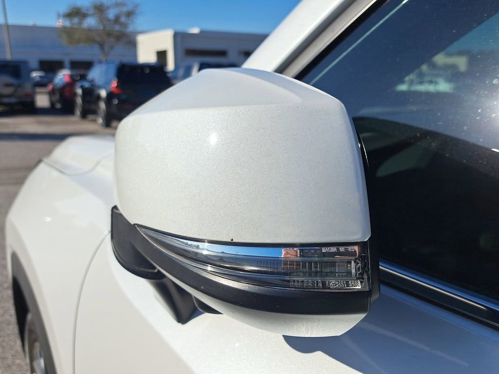 Certified 2024 Toyota Grand Highlander Platinum image 3