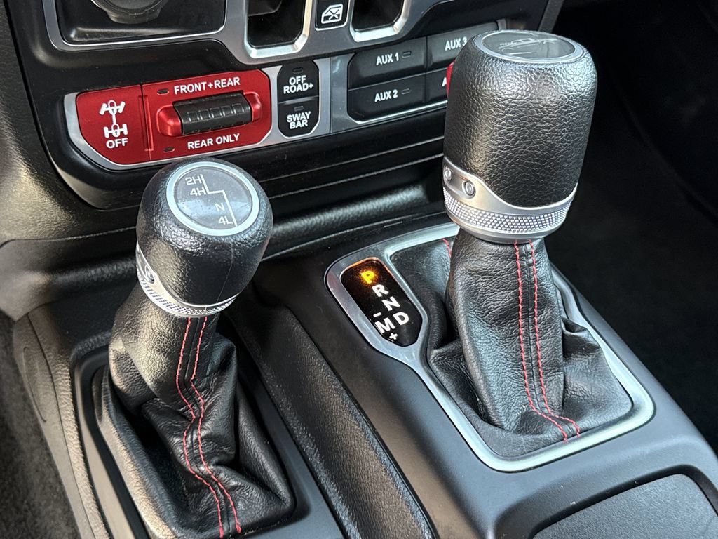 Used 2023 Jeep Gladiator Rubicon w/ LED Lighting Group AWD/4WD image 21