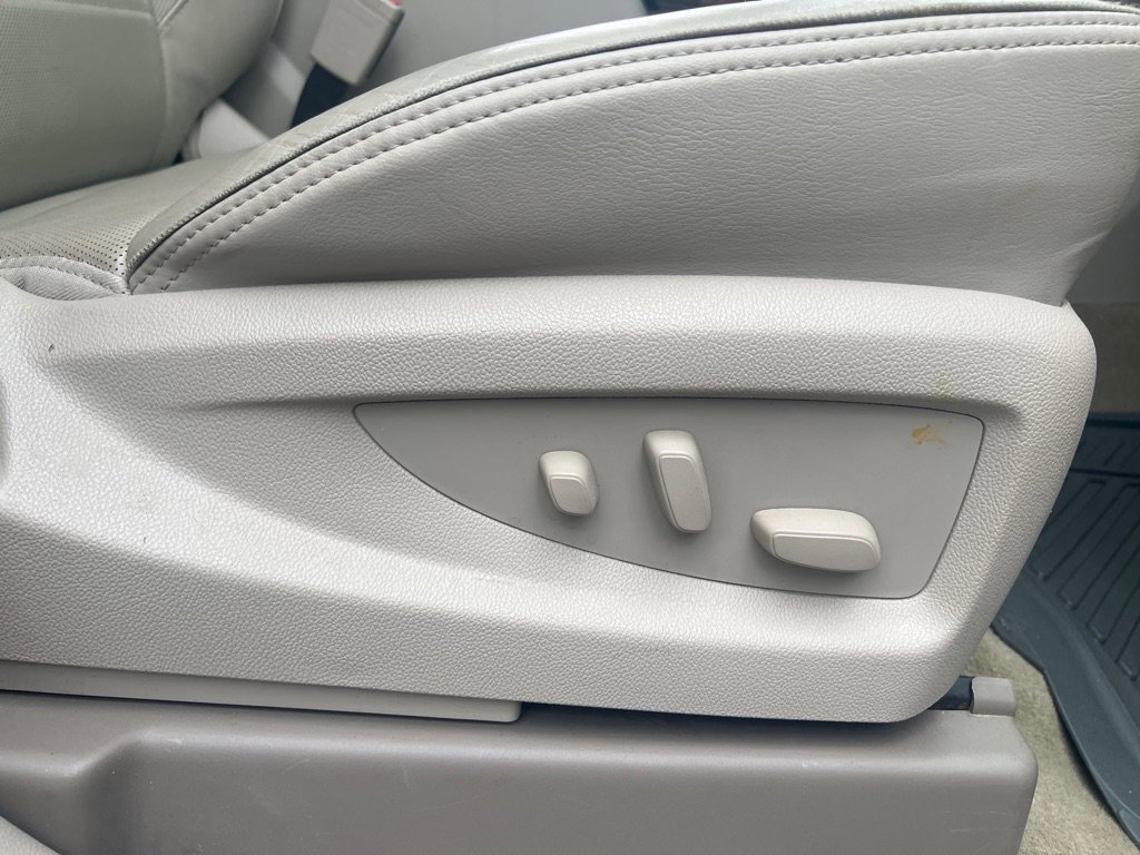 Used 2015 GMC Yukon Denali w/ Open Road Package image 39