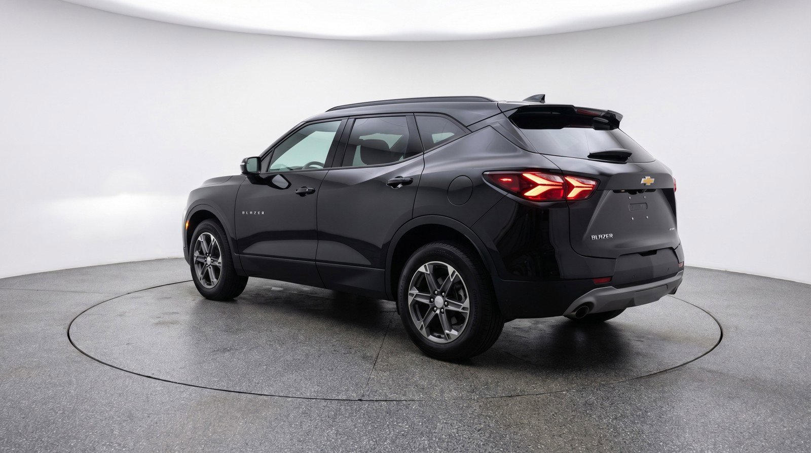 Used 2025 Chevrolet Blazer LT image 6