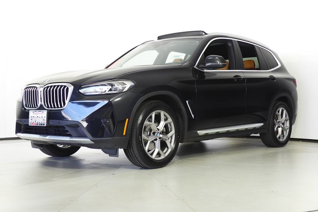 Used 2023 BMW X3 sDrive30i w/ Premium Package image 2