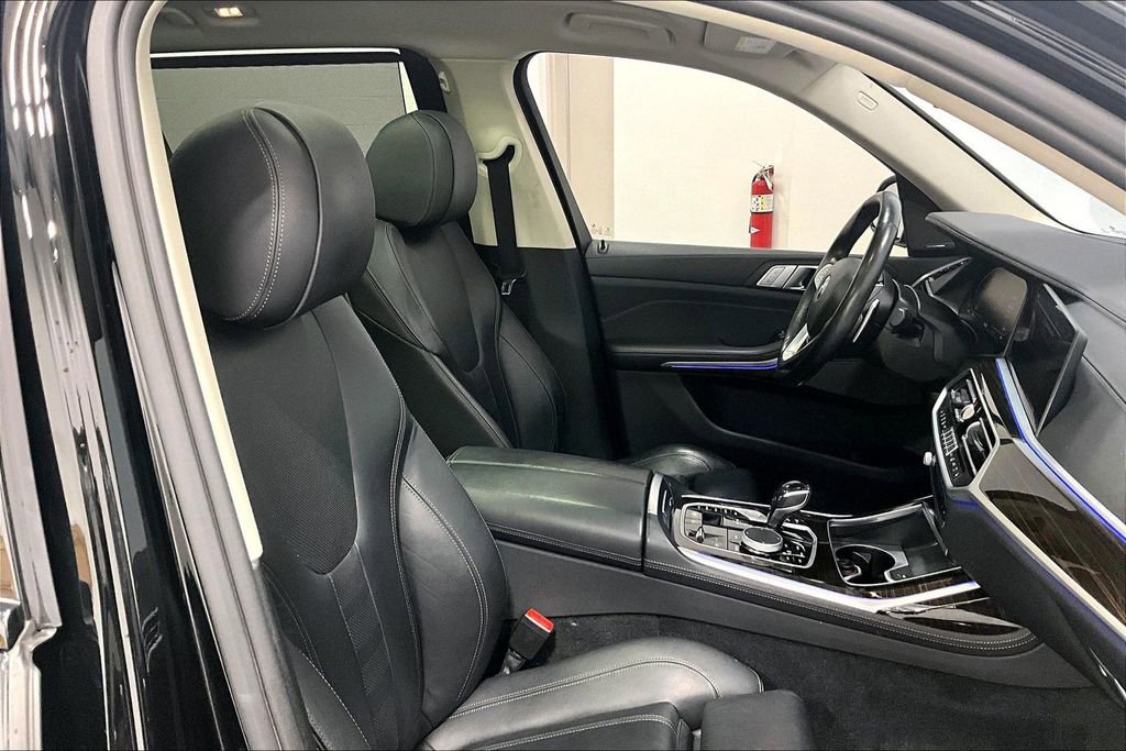 Used 2021 BMW X7 xDrive40i w/ Premium Package AWD/4WD image 7