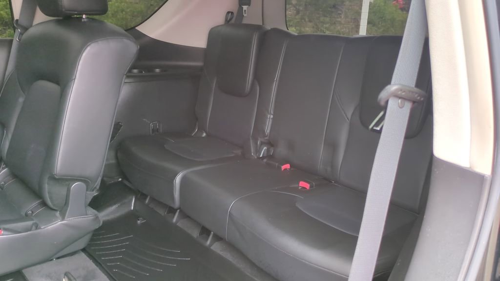 Used 2021 Nissan Armada SL image 17