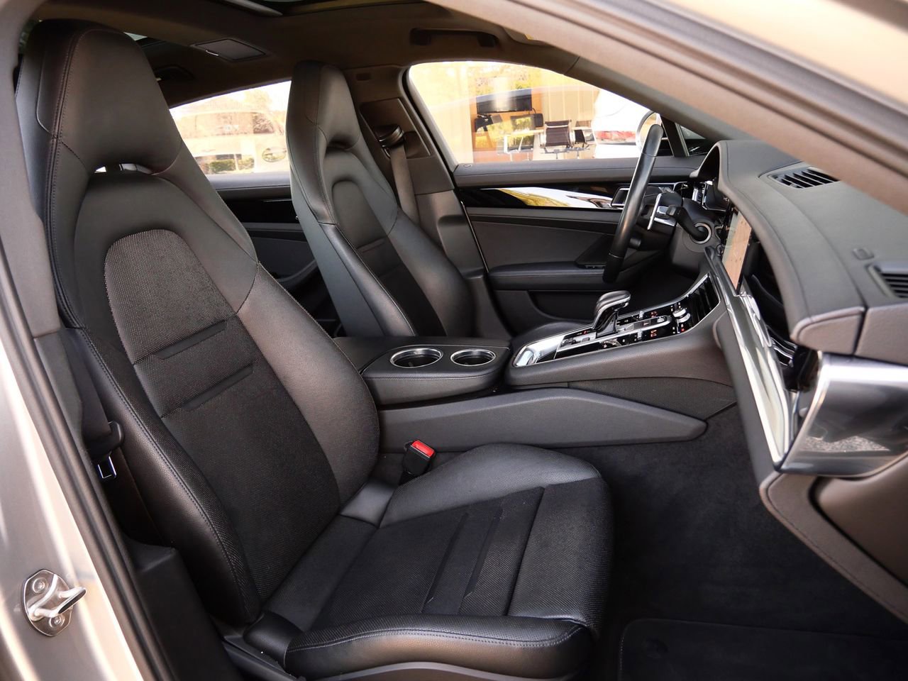 Used 2022 Porsche Panamera 4 Executive w/ Sport Chrono Package image 28