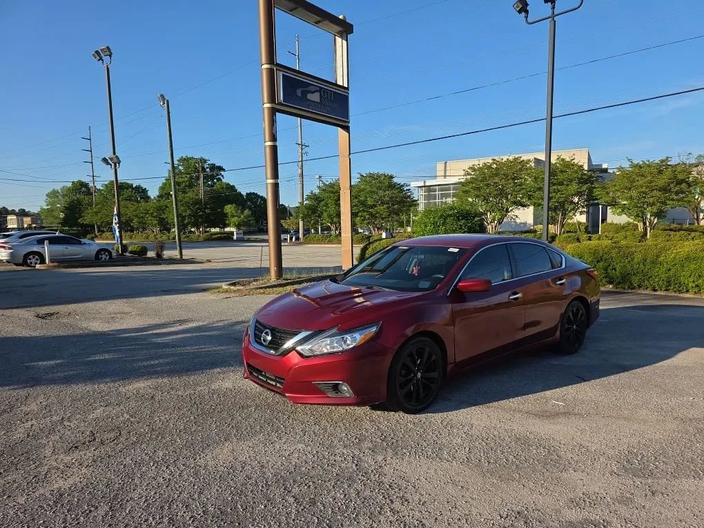 Used 2016 Nissan Altima 2.5 SR image 1