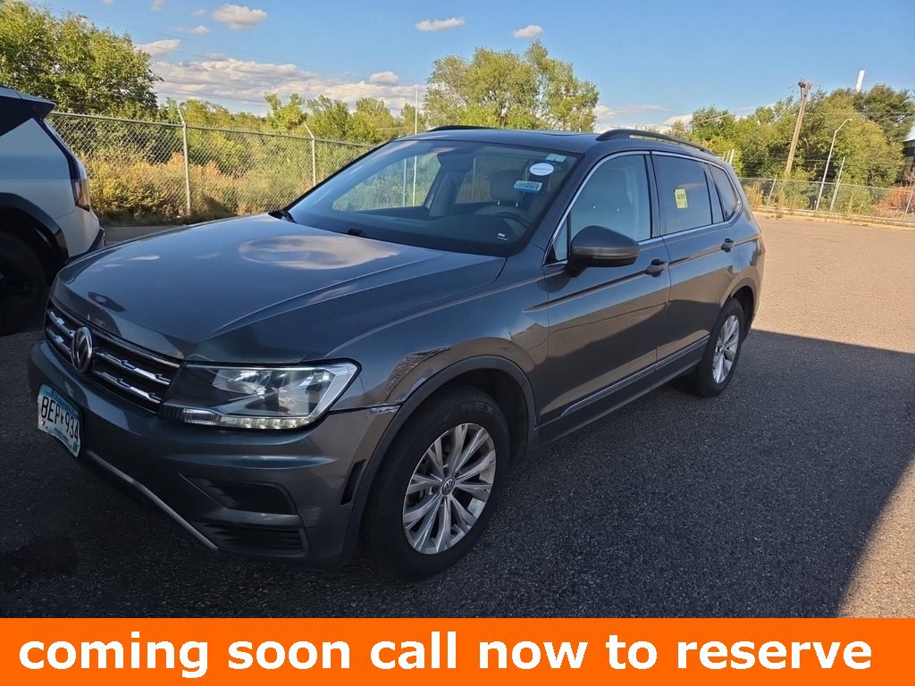 Used 2018 Volkswagen Tiguan SE w/ Panoramic Sunroof Package