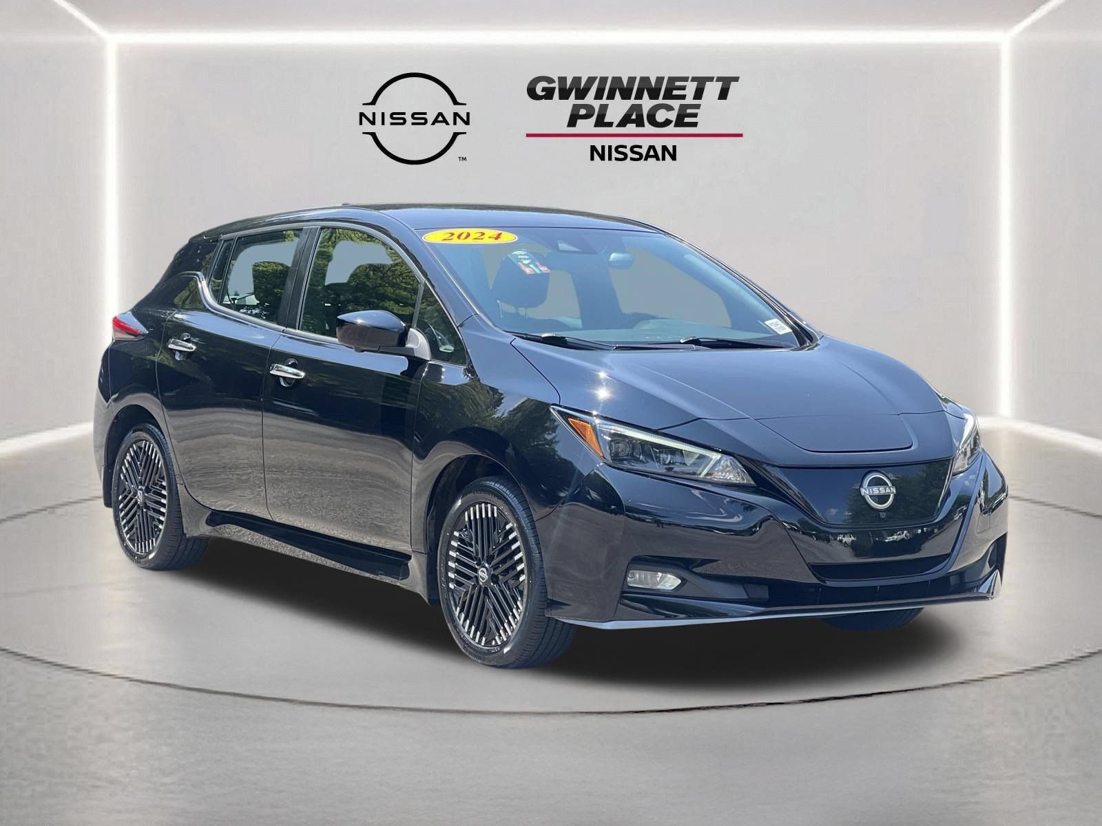 Certified 2024 Nissan Leaf SV Plus FWD image 27