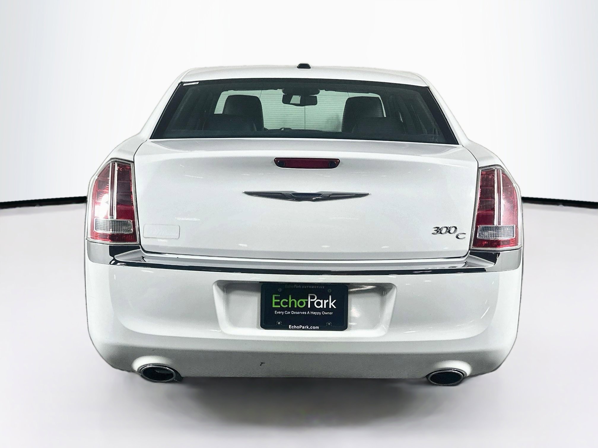 Used 2014 Chrysler 300 C RWD image 7