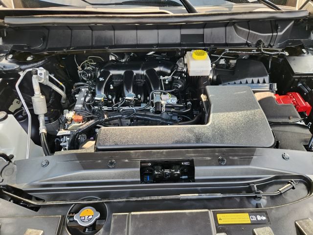Used 2026 Nissan Pathfinder SL FWD image 32
