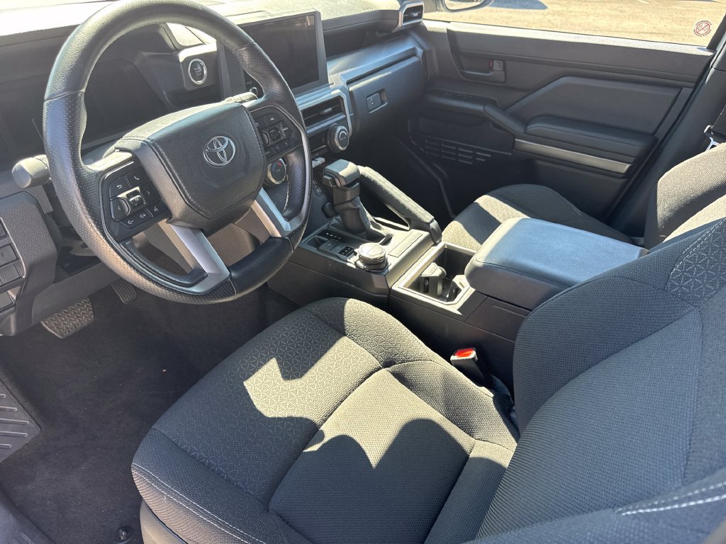 Used 2025 Toyota 4Runner SR5 AWD/4WD image 14