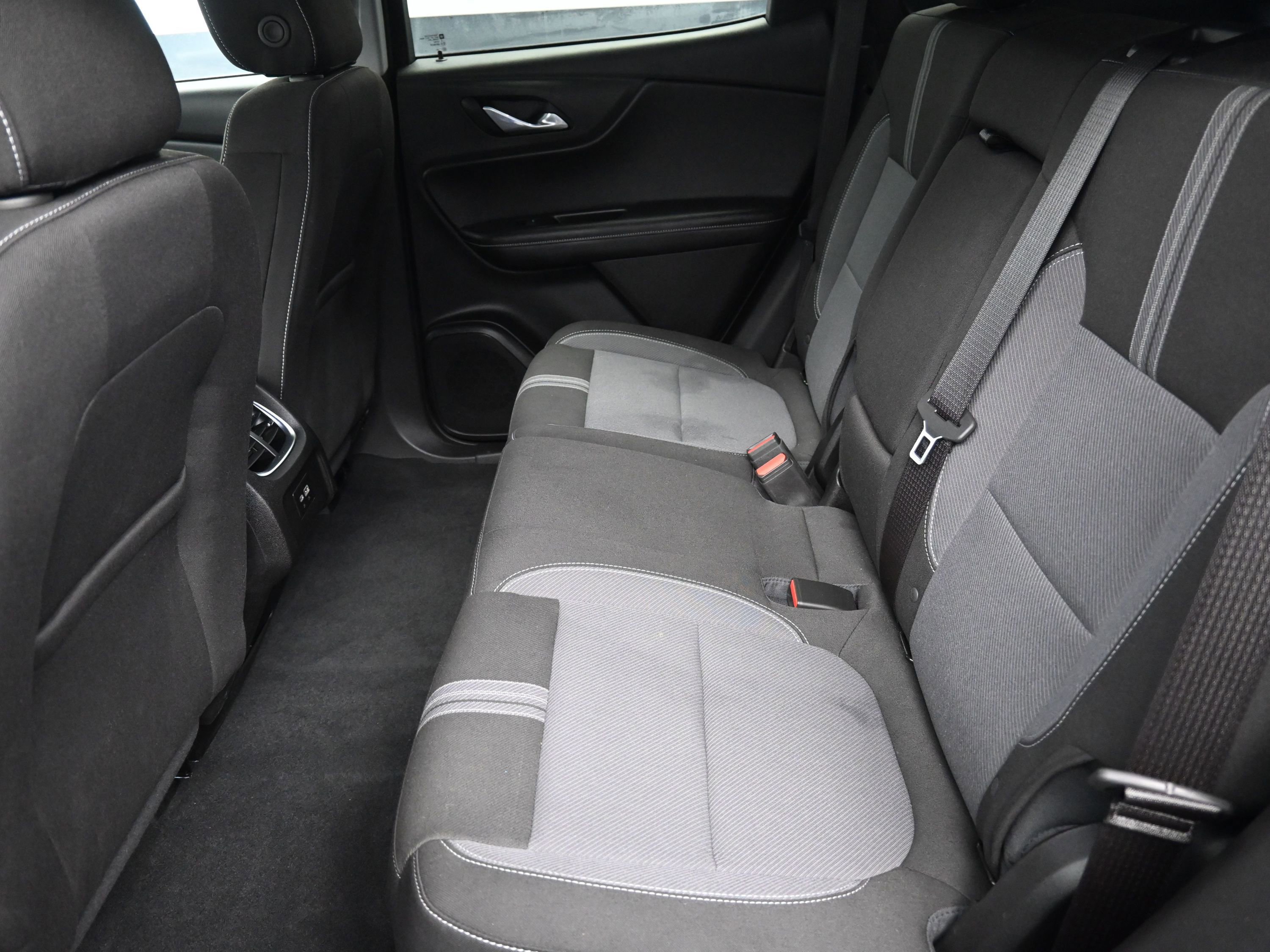 Used 2025 Chevrolet Blazer LT w/ Midnight/Sport Edition image 27