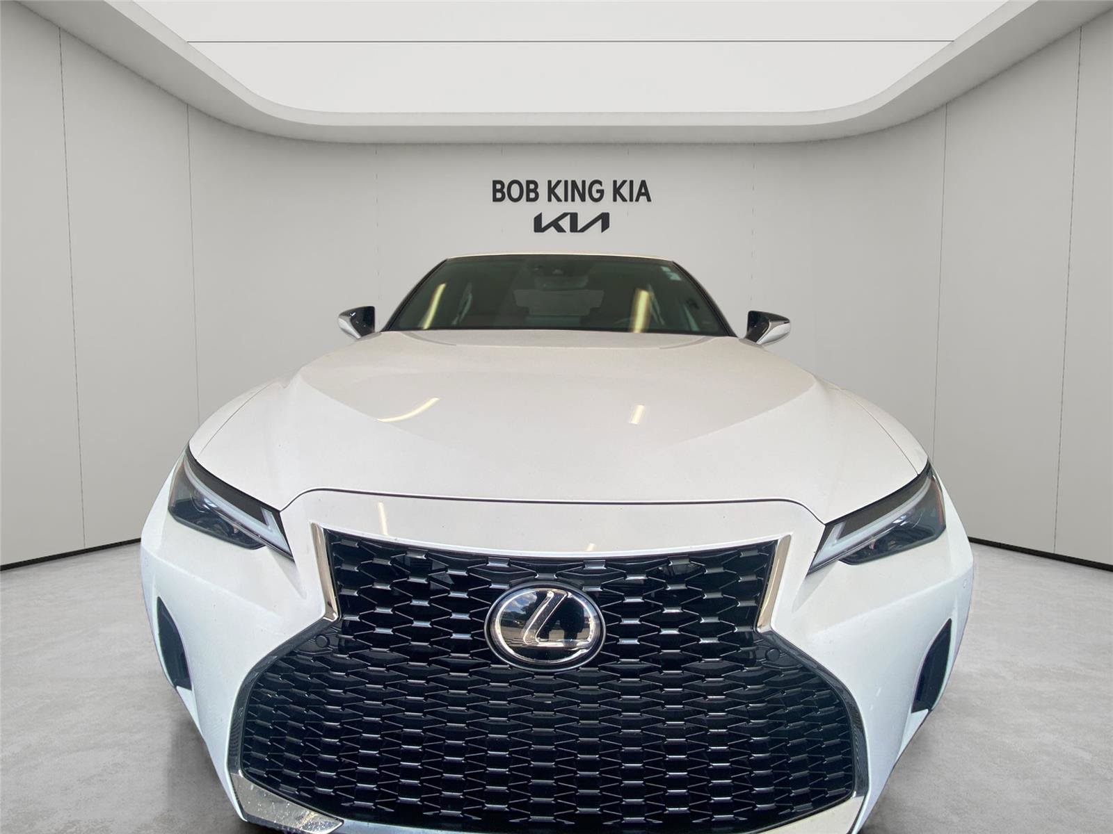 Used 2024 Lexus IS 300 w/ Comfort Package RWD image 8